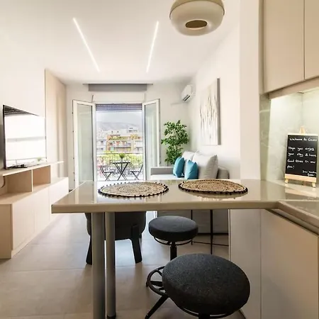Rania's Flat-5 Mins To Acropolis Apartment Athens
