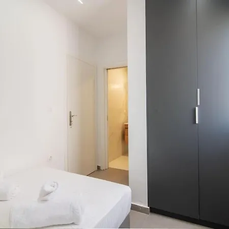 Rania's Flat-5 Mins To Acropolis Apartment